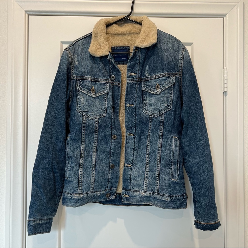 ZARA Sherpa denim jacket
